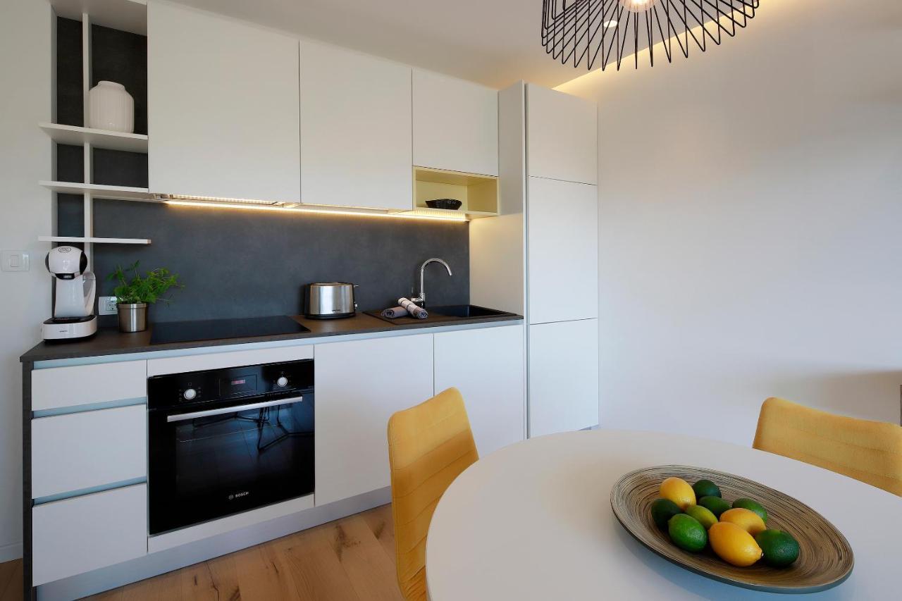 Modena Maris-Heated Pool-Grill-Relax-Jacuzzi Apartments Ičići 外观 照片