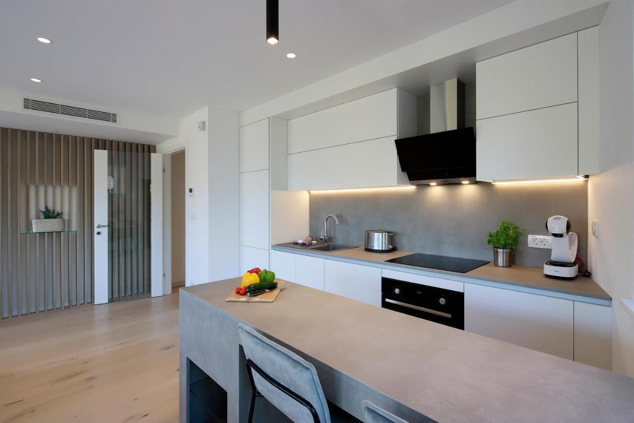 Modena Maris-Heated Pool-Grill-Relax-Jacuzzi Apartments Ičići 外观 照片